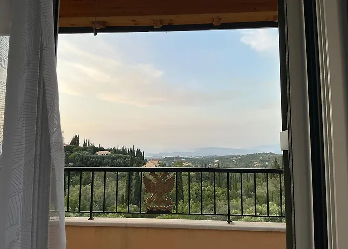 בית נופש Ligeris House 2 Agioi Deka (Corfu)