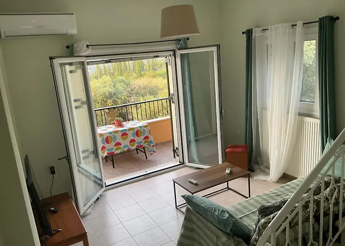 Ligeris House 2 Agioi Deka (Corfu)