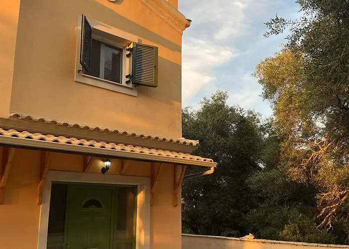 Ligeris House 2 בית נופש *